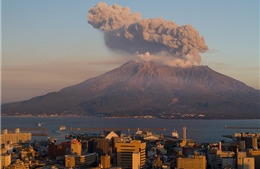 Nhật Bản gấp rút sơ tán dân quanh núi lửa Sakurajima  